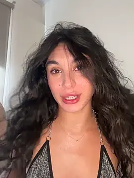 MonicaSalvatore online show from November 3, 2025, 7:37 pm