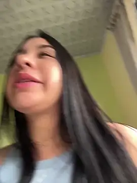 BELLAALEJA online show from December 18, 2025, 4:24 pm