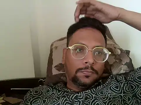 Snapshot of indoreboy1 chatting on July 9, 2026, 8:29 am indoreboy1 online show from July 9, 2026, 8:29 am