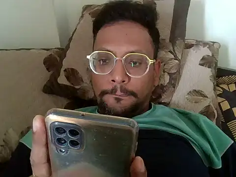 Snapshot of indoreboy1 chatting on July 15, 2026, 9:25 am indoreboy1 online show from July 15, 2026, 9:25 am