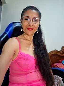 Snapshot of Natasha_50 chatting on May 9, 2026, 3:34 am Natasha 50 online show from May 9, 2026, 3:34 am
