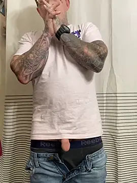 Snapshot of Bwcgoonie chatting on September 8, 2025, 11:37 pm Bwcgoonie online show from September 8, 2025, 11:37 pm