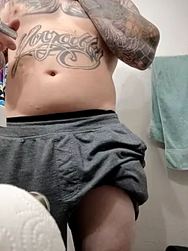 Snapshot of Bwcgoonie chatting on September 15, 2025, 9:31 am Bwcgoonie online show from September 15, 2025, 9:31 am