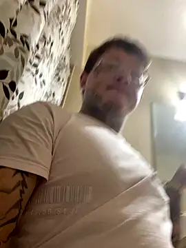 Snapshot of Bwcgoonie chatting on September 27, 2025, 12:32 pm Bwcgoonie online show from September 27, 2025, 12:32 pm