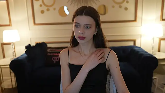 Regina Sweet054 online show from December 16, 2025, 3:17 pm