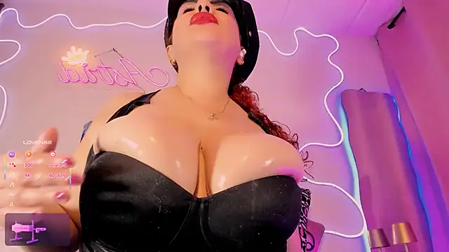 Snapshot of ASTRIDCHAT chatting on March 5, 2025, 11:27 pm ASTRIDCHAT online show from March 5, 2025, 11:27 pm
