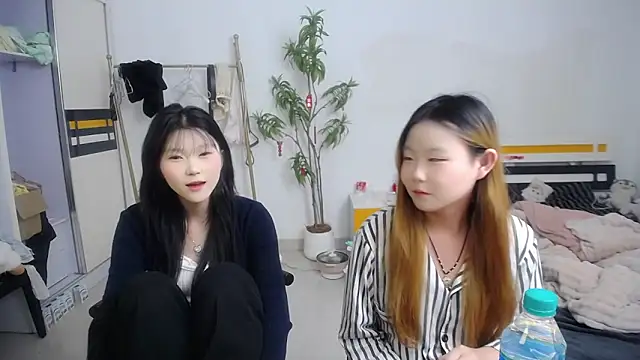 Snapshot of Babygirls523 chatting on October 17, 2025, 3:03 pm Babygirls523 online show from October 17, 2025, 3:03 pm