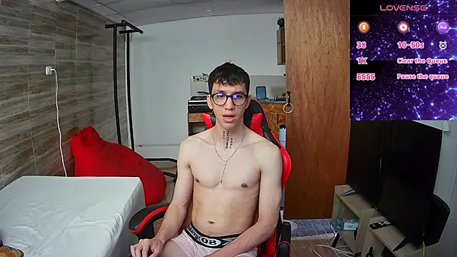 angelicious  online show from October 29, 2025, 12:29 pm