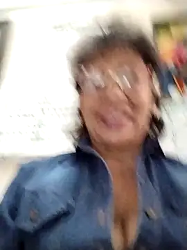 Snapshot of OliviaMorris1 chatting on September 21, 2025, 5:25 pm OliviaMorris1 online show from September 21, 2025, 5:25 pm