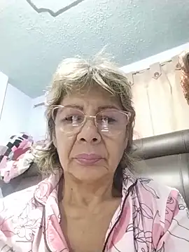 OliviaMorris1 online show from May 22, 2026, 11:27 am