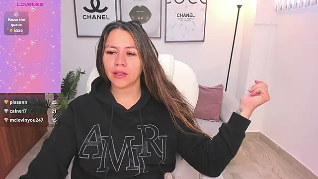 Brandy priscot online show from October 12, 2025, 11:42 am