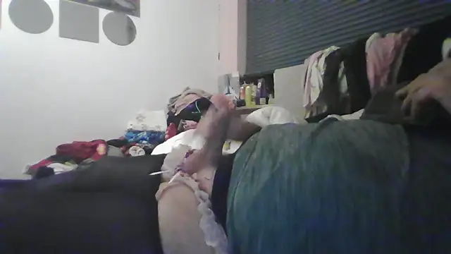 Snapshot of JasperGeil chatting on May 14, 2026, 10:27 pm JasperGeil online show from May 14, 2026, 10:27 pm