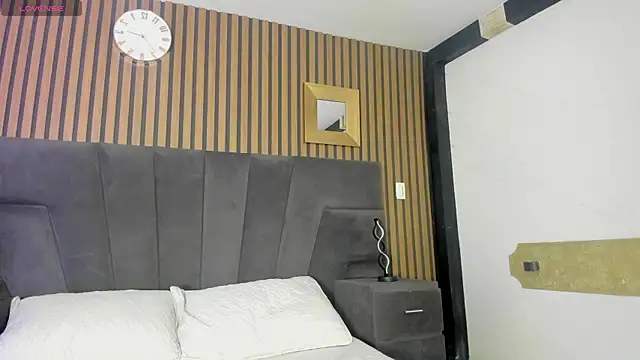 CleoWhite online show from September 19, 2025, 5:53 am