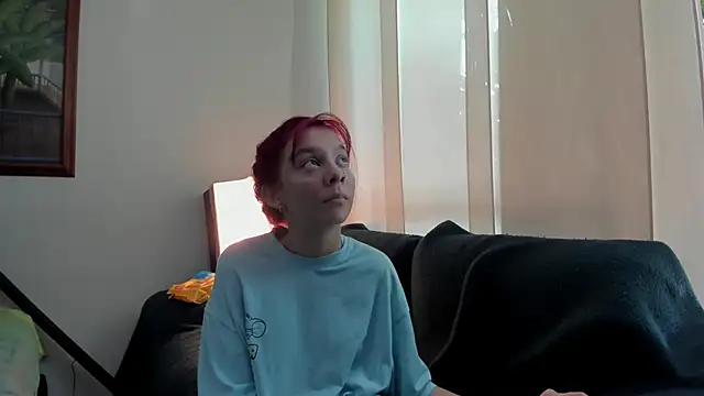 CleoWhite online show from October 29, 2025, 7:04 pm