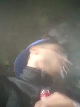 Snapshot of Veww1313 chatting on October 2, 2025, 7:37 am Veww1313 online show from October 2, 2025, 7:37 am