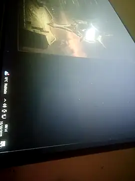 Snapshot of Veww1313 chatting on October 15, 2025, 11:54 am Veww1313 online show from October 15, 2025, 11:54 am