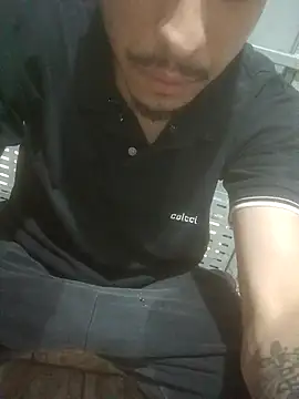 Snapshot of Veww1313 chatting on October 28, 2025, 6:54 pm Veww1313 online show from October 28, 2025, 6:54 pm