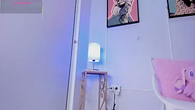 dulce fiore07 online show from March 9, 2026, 12:20 pm