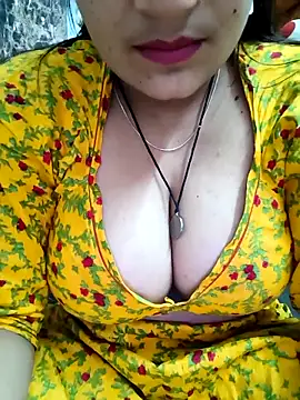 Snapshot of MISS_RIYA14 chatting on October 17, 2025, 5:43 am MISS RIYA14 online show from October 17, 2025, 5:43 am