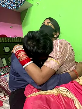 Snapshot of SEXY-SIMI-BHABI chatting on November 10, 2025, 3:00 pm SEXY-SIMI-BHABI online show from November 10, 2025, 3:00 pm