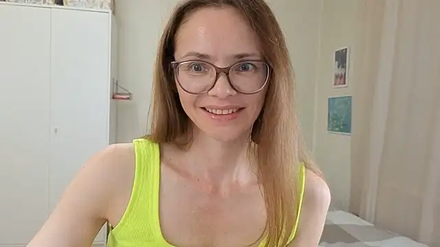 Snapshot of SEA_Dream chatting on June 10, 2026, 5:34 pm SEA Dream online show from June 10, 2026, 5:34 pm
