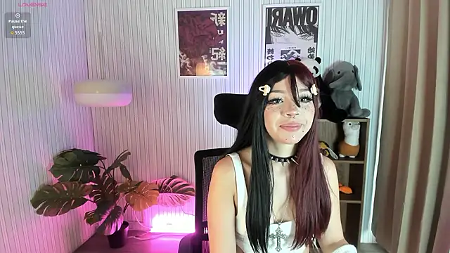 Sabrina bloom online show from March 17, 2026, 1:36 pm