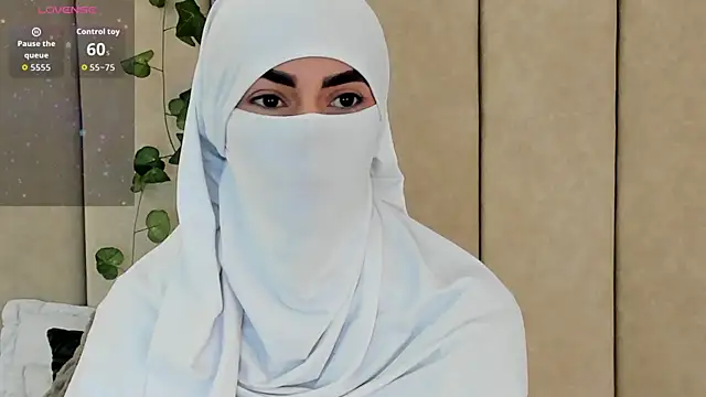 Snapshot of _Zahiira_ chatting on October 2, 2025, 12:01 pm Zahiira online show from October 2, 2025, 12:01 pm