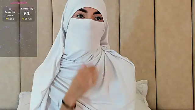 Snapshot of _Zahiira_ chatting on October 10, 2025, 11:53 am Zahiira online show from October 10, 2025, 11:53 am