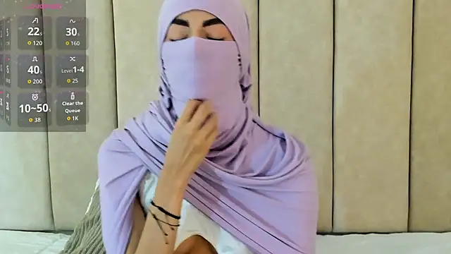 Snapshot of _Zahiira_ chatting on October 18, 2025, 12:06 pm Zahiira online show from October 18, 2025, 12:06 pm