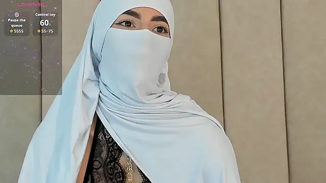 Snapshot of _Zahiira_ chatting on November 11, 2025, 11:54 am Zahiira online show from November 11, 2025, 11:54 am