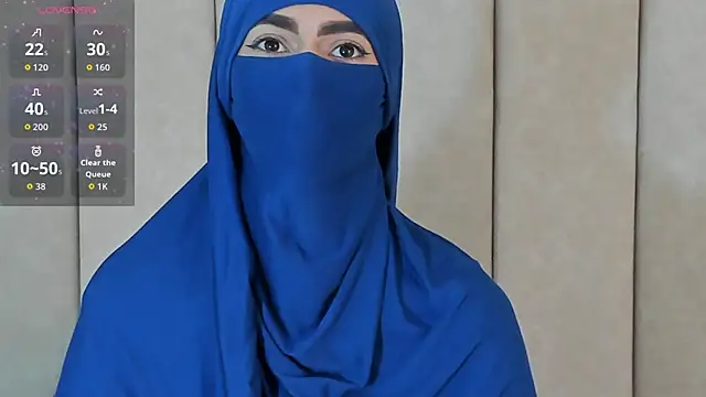 Snapshot of _Zahiira_ chatting on November 17, 2025, 12:11 pm Zahiira online show from November 17, 2025, 12:11 pm