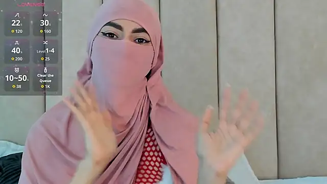 Snapshot of _Zahiira_ chatting on November 26, 2025, 12:06 pm Zahiira online show from November 26, 2025, 12:06 pm