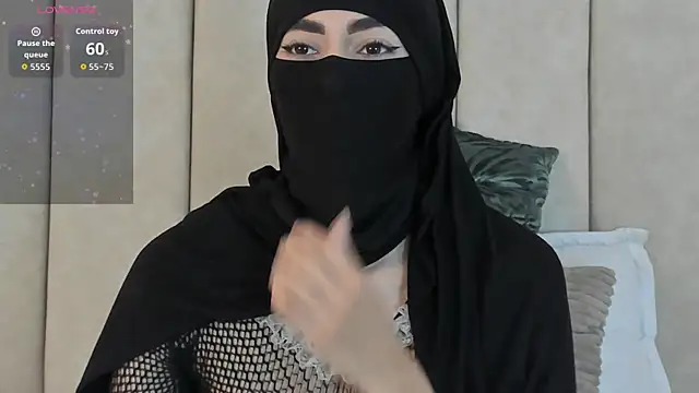 Snapshot of _Zahiira_ chatting on November 28, 2025, 11:57 am Zahiira online show from November 28, 2025, 11:57 am