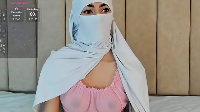 Snapshot of _Zahiira_ chatting on January 14, 2026, 12:11 pm Zahiira online show from January 14, 2026, 12:11 pm