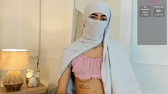 Snapshot of _Zahiira_ chatting on June 3, 2026, 11:57 am Zahiira online show from June 3, 2026, 11:57 am