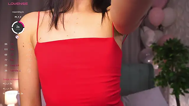 DaisyBlaze online show from November 19, 2025, 4:40 pm