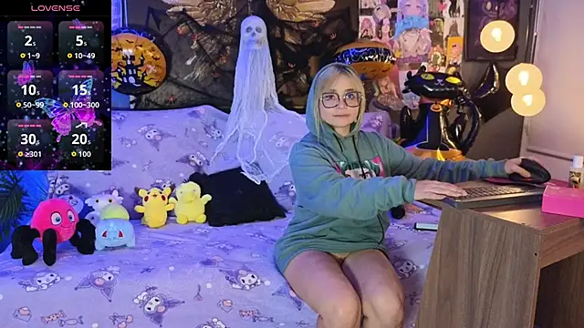 Snapshot of Mafecosecret chatting on October 19, 2025, 4:24 am Mafecosecret online show from October 19, 2025, 4:24 am