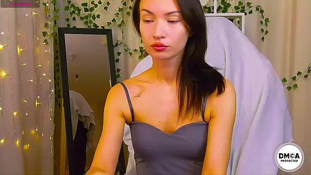 Kelly Mott online show from January 10, 2026, 1:51 am