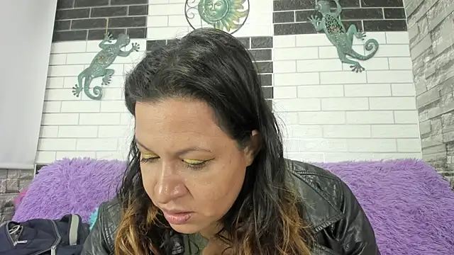 Sandra Milf love online show from September 17, 2025, 4:03 am
