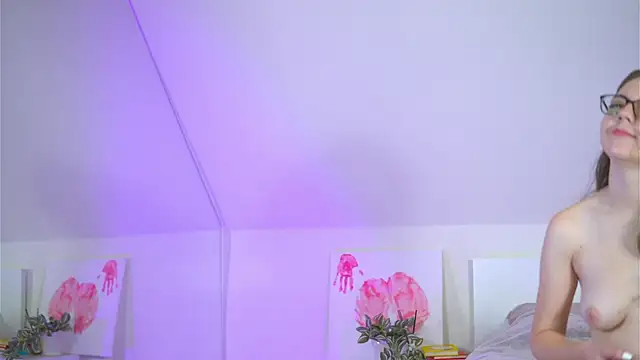 SabrinaSutton online show from November 10, 2025, 4:11 am