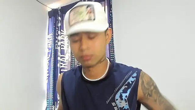  Logan Colton  online show from October 17, 2025, 8:22 pm