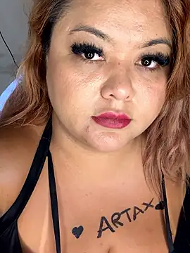 brunettecurves online show from January 14, 2026, 8:20 am