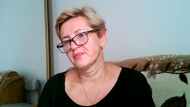 Snapshot of Dana4921 chatting on September 17, 2025, 3:57 pm Dana4921 online show from September 17, 2025, 3:57 pm