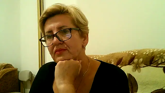 Snapshot of Dana4921 chatting on September 18, 2025, 5:26 pm Dana4921 online show from September 18, 2025, 5:26 pm