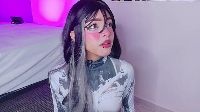 Taylorsmitth  online show from January 13, 2026, 11:48 am