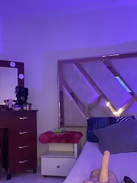 MarianaaSantos online show from March 26, 2026, 3:39 pm