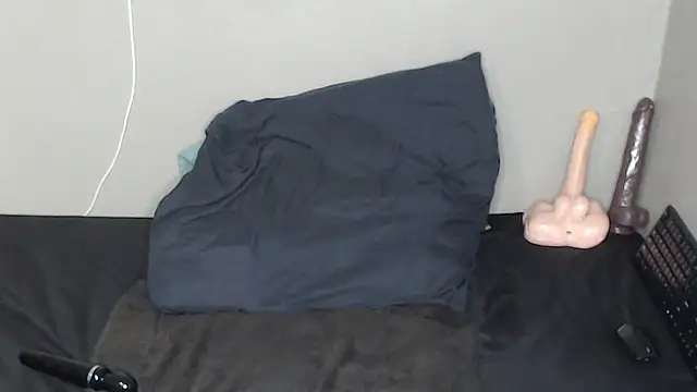 Snapshot of TrishahXo chatting on March 3, 2026, 8:37 pm TrishahXo online show from March 3, 2026, 8:37 pm