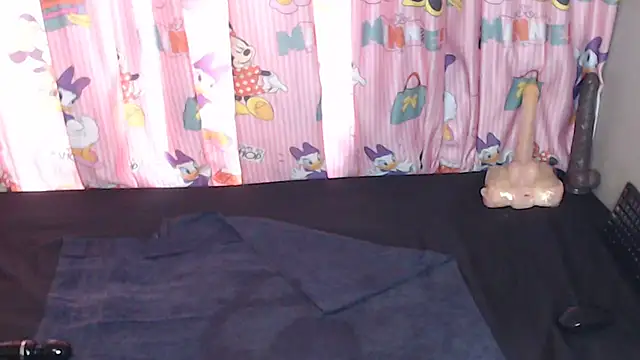 Snapshot of TrishahXo chatting on March 27, 2026, 8:09 am TrishahXo online show from March 27, 2026, 8:09 am