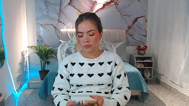  Tiffany1 online show from September 12, 2025, 8:09 pm