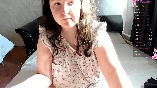 Snapshot of alice_allens chatting on May 17, 2026, 4:54 am alice allens online show from May 17, 2026, 4:54 am
